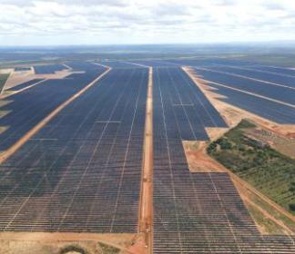 Centrale solaire de Belmonte au Brésil