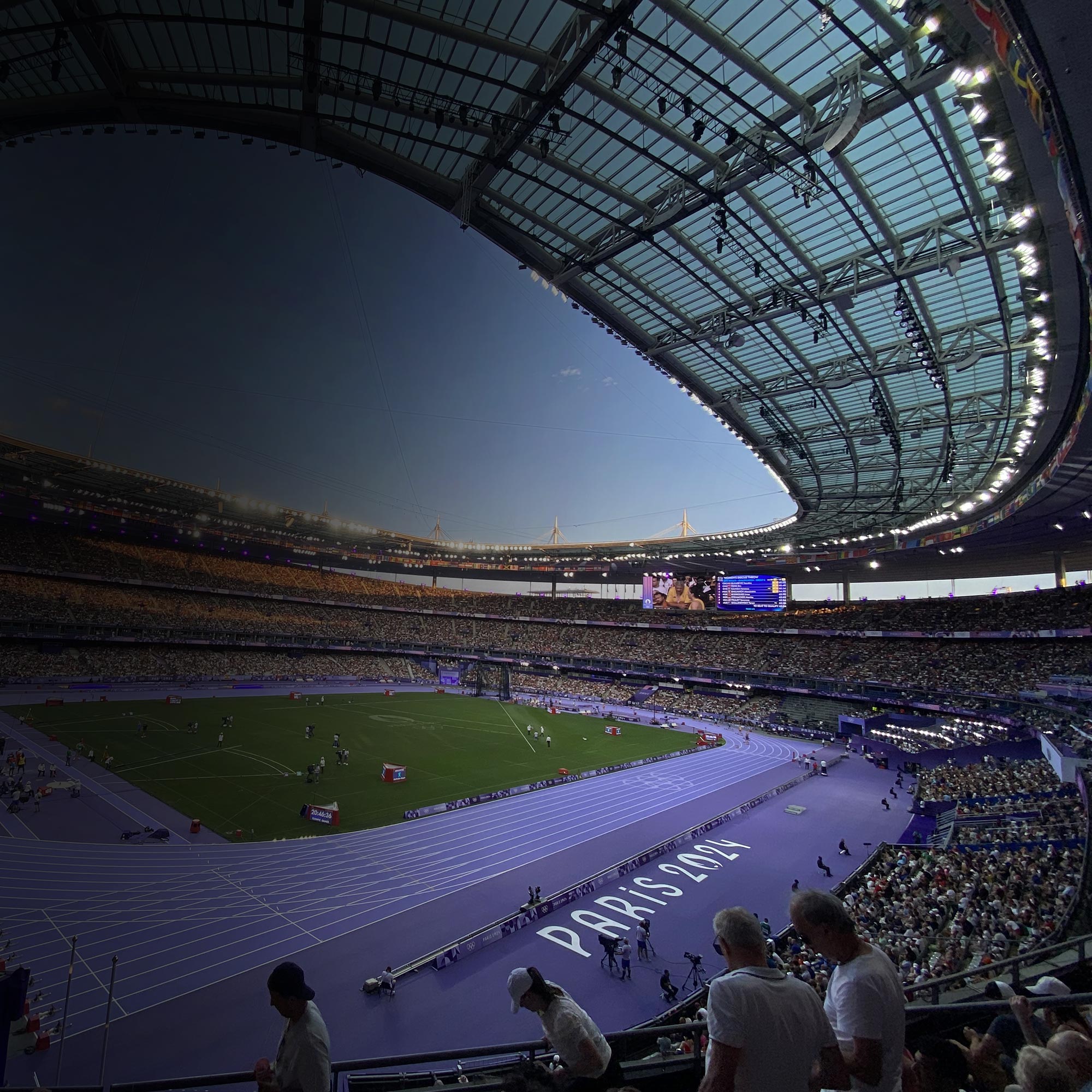 Vue des gradins du Stade de France pendant les JO 2024